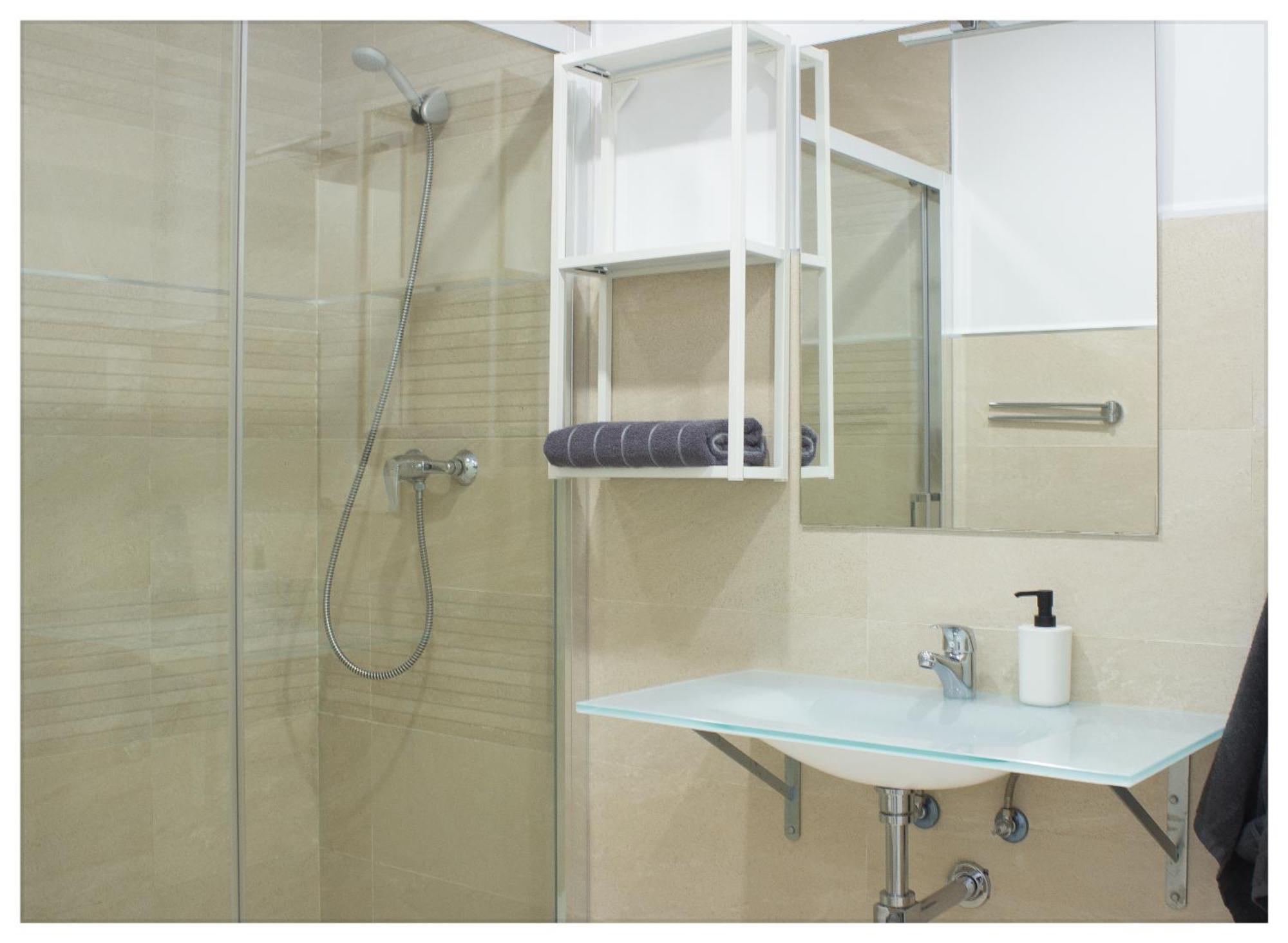 Estacion-Centro Vialia Apartment Malaga Ruang foto