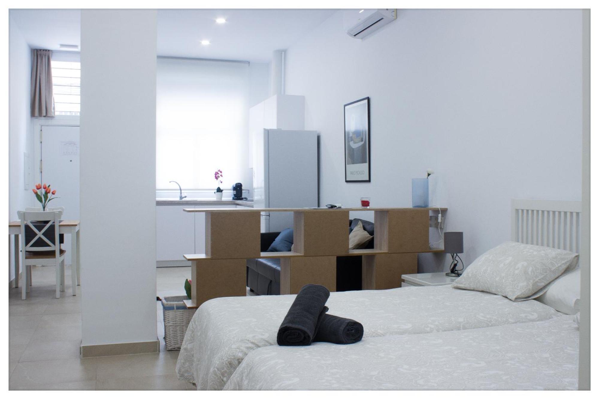 Estacion-Centro Vialia Apartment Malaga Ruang foto