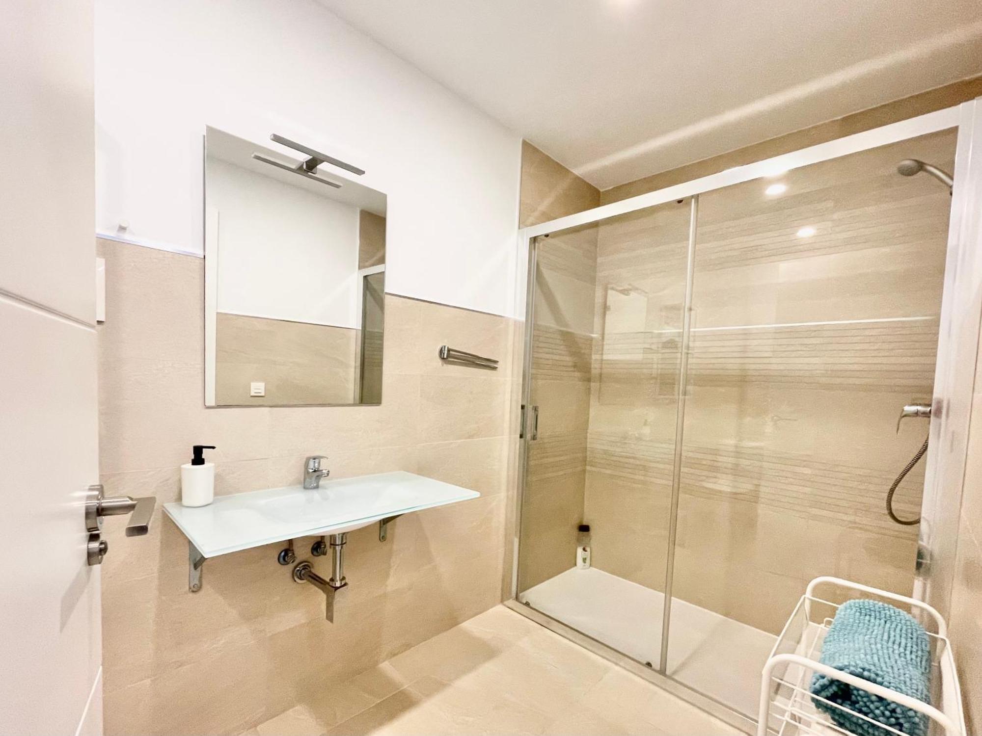 Estacion-Centro Vialia Apartment Malaga Ruang foto